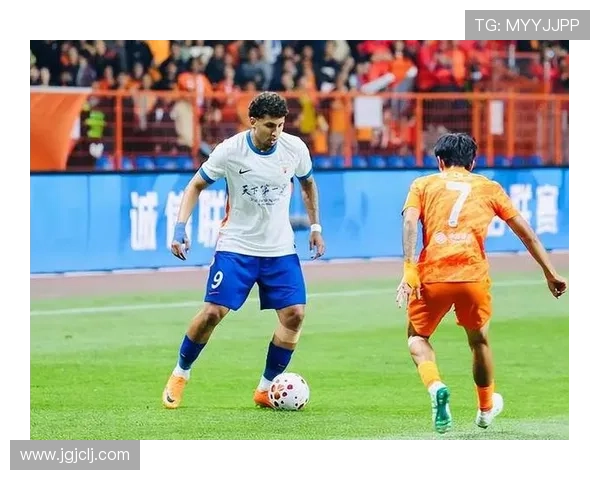 山东泰山中场创造力枯竭,越踢越乱局面已显现